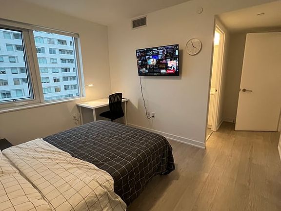 2nd image of 44 Lillian St #1502B