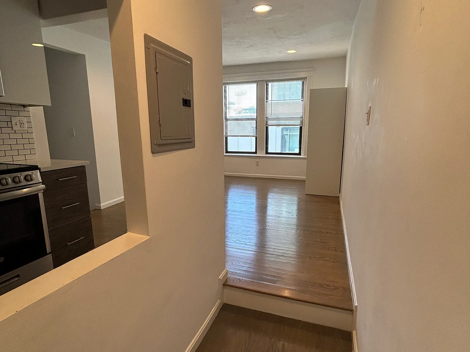 2 bed, $3,800 — Photo 1