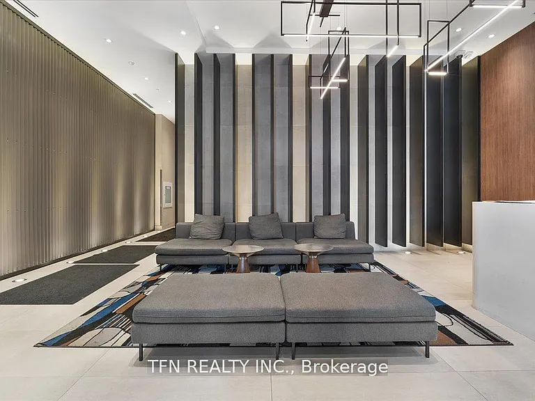 212 King William St #513 — Photo 19