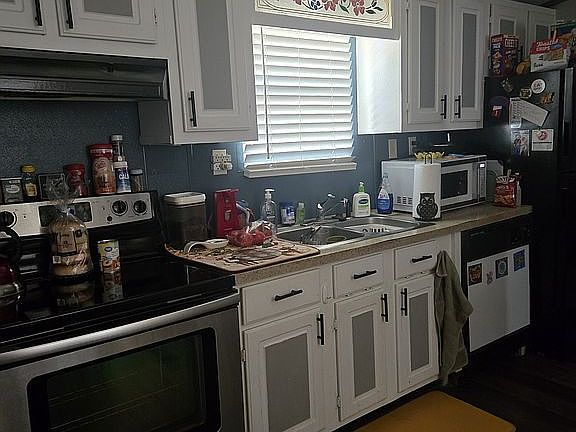 2nd image of 958 Royal Cir