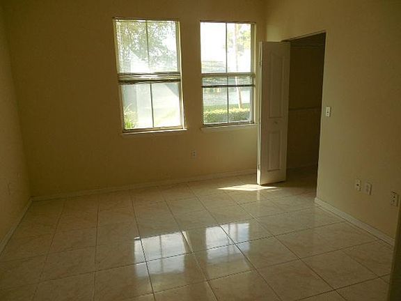 4th image of 2048 Alta Meadows Ln APT 2010