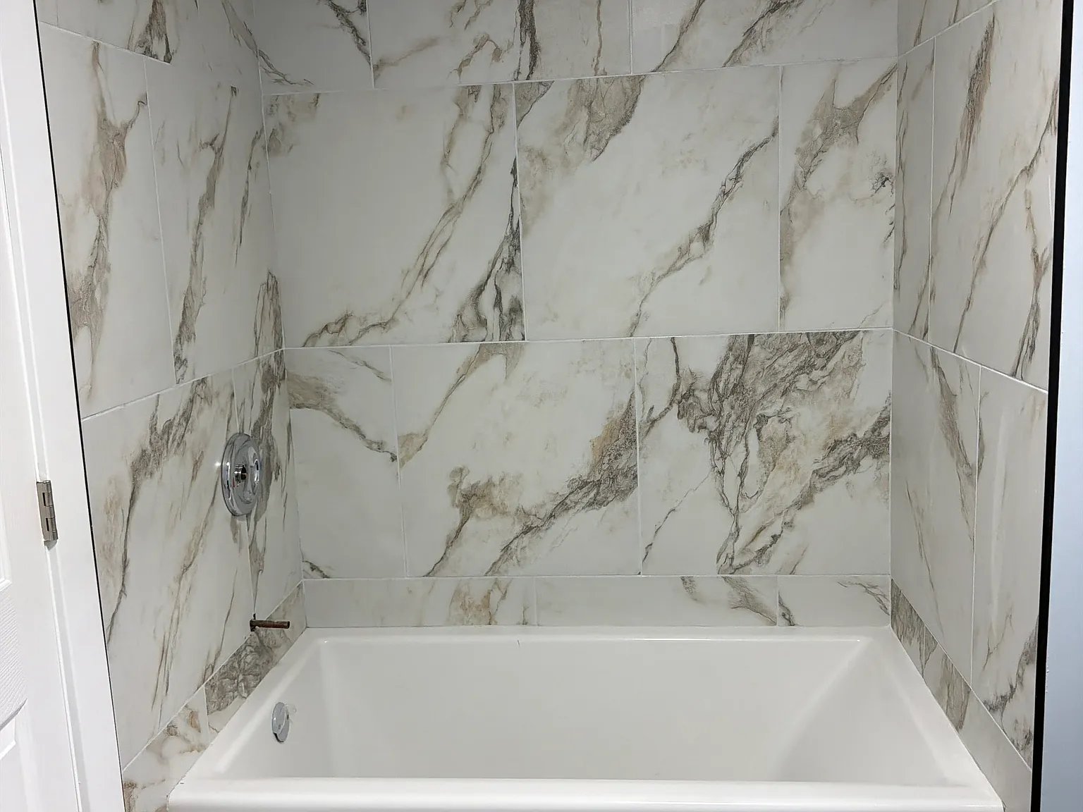 2 bed, 900 sqft, $1,500 — Photo 3