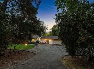 26 Hidden Valley Rd, Lafayette, CA 94549