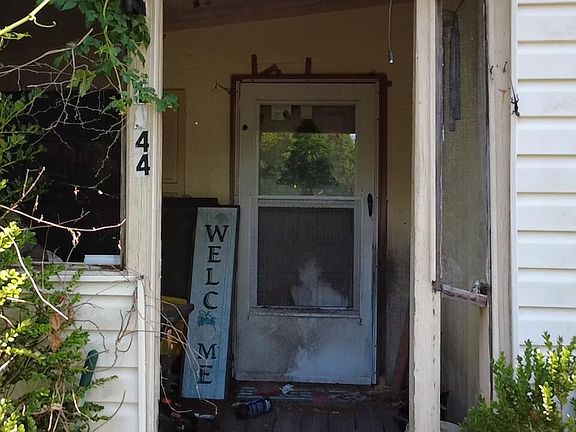 4th image of 1244 Ann Street SW