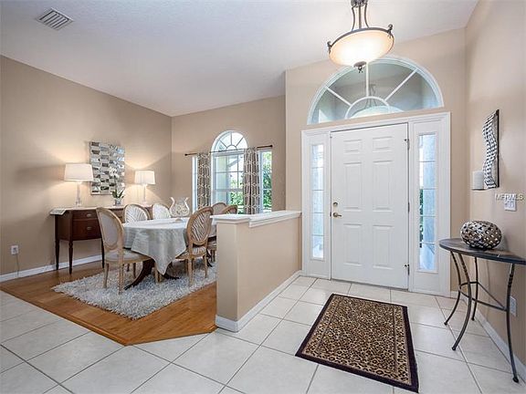 3rd image of 5002 Trestle Ct