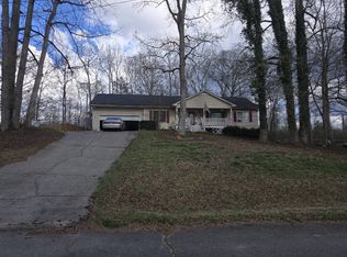 182 Deerfield Ln, Carrollton, GA 30116