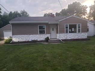 7908 Elm Ave, Machesney Park, IL 61115