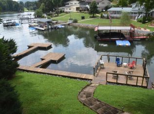 179 Chatuge Village Cir #13, Hayesville, NC 28904