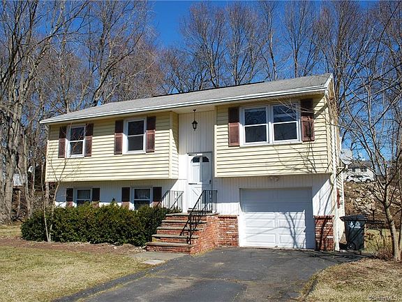 2nd image of 41 Dunn Ct