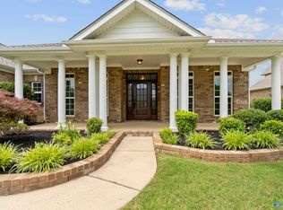 26 Forest Meadow Blvd, Huntsville, AL 35824