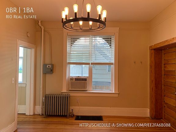 5th image of 1075 N Clarkson St #3