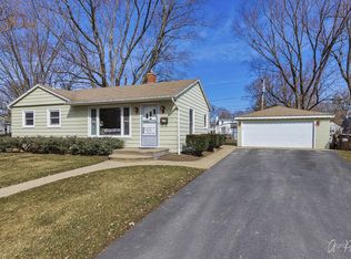 70 Catherine Ct, Crystal Lake, IL 60014