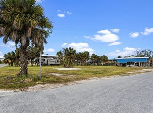 58 W 10th Ave, Horseshoe Beach, FL 32648