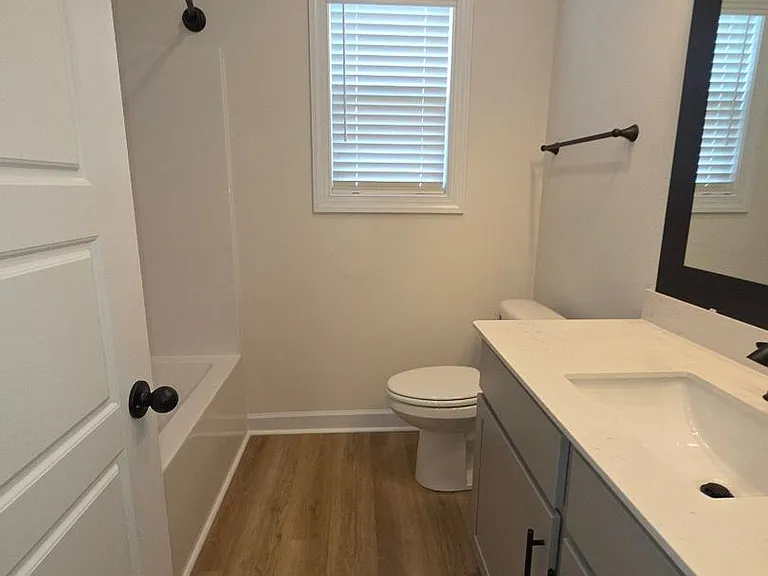 104 Hudson Village Dr — Photo 8