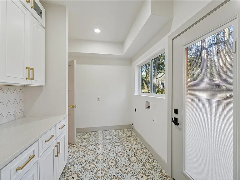 2306 Mill Lake Dr — Photo 30
