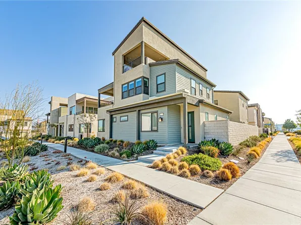 27505 Illumination Ct, Valencia, CA 91381