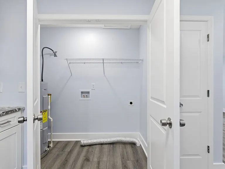 221 Bob White Dr — Photo 10