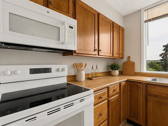 5th image of 145 W Point Dr NW #401