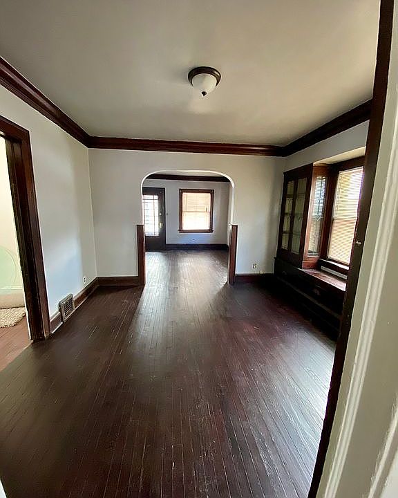1st image of 10505 Prince Ave
