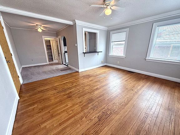 3rd image of 2716 N Robinson Ave APT 1