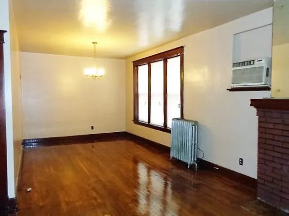 4421 Michigan Ave, Saint Louis, MO 63111