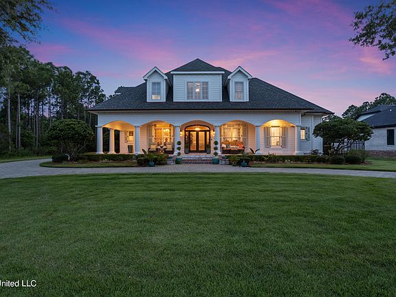 2nd image of 2713 Royal Run Ln