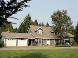 112 Cornett Ln, Cave Junction, OR 97523