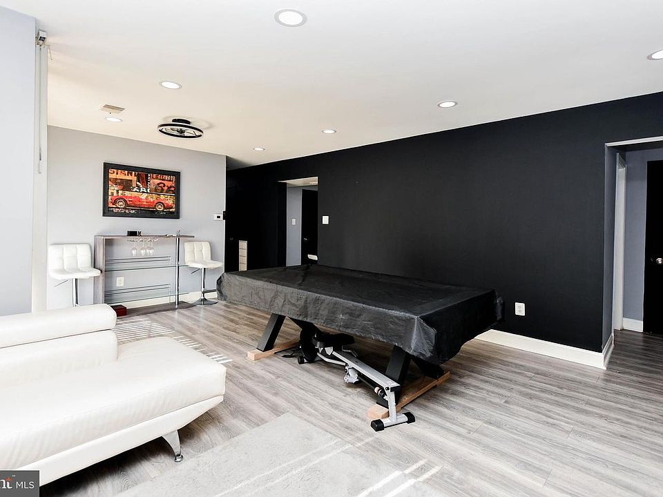 1st image of 10208 Prince Pl #5-T5