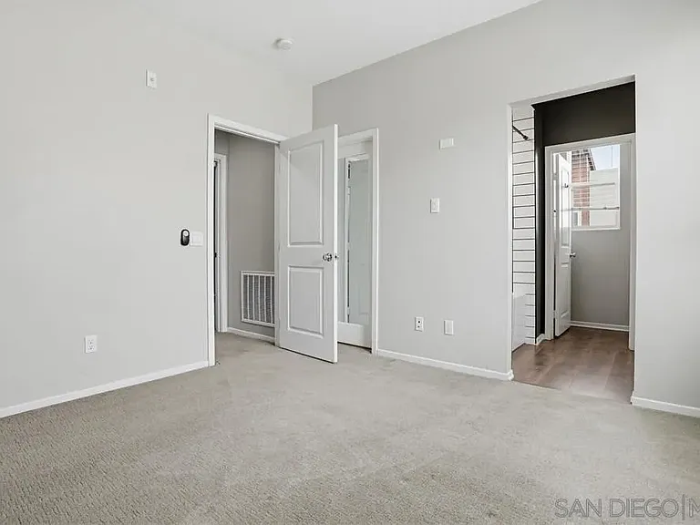 329 Antoni Gln #1404 — Photo 16