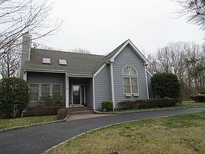 1st image of 31 Westchester Dr