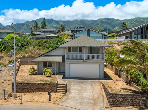 1353 Kakae Pl, Wailuku, HI 96793