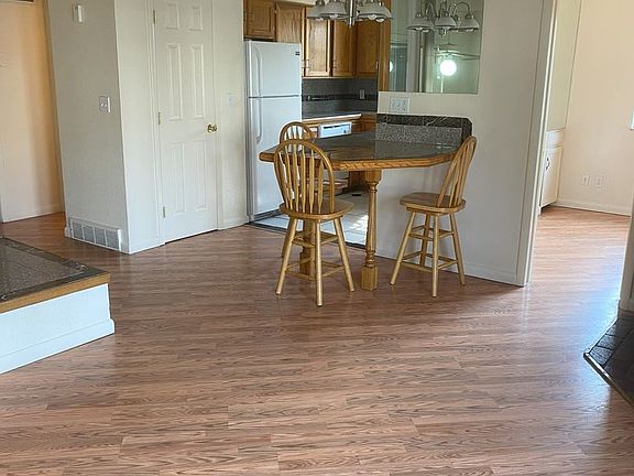 2nd image of 4989 Eisenhower Dr #4949-C
