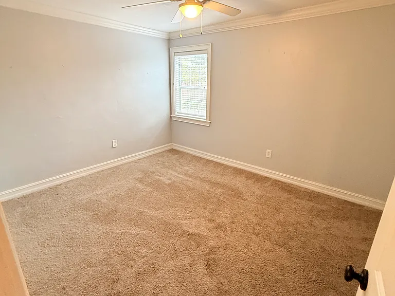 La Mediterranean Apartments — Photo 16