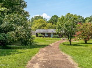 2737 Stage Rd, Coldwater, MS 38618
