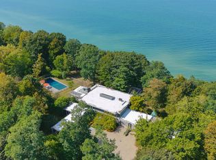 1600 Rocky Gap Rd, Benton Harbor, MI 49022
