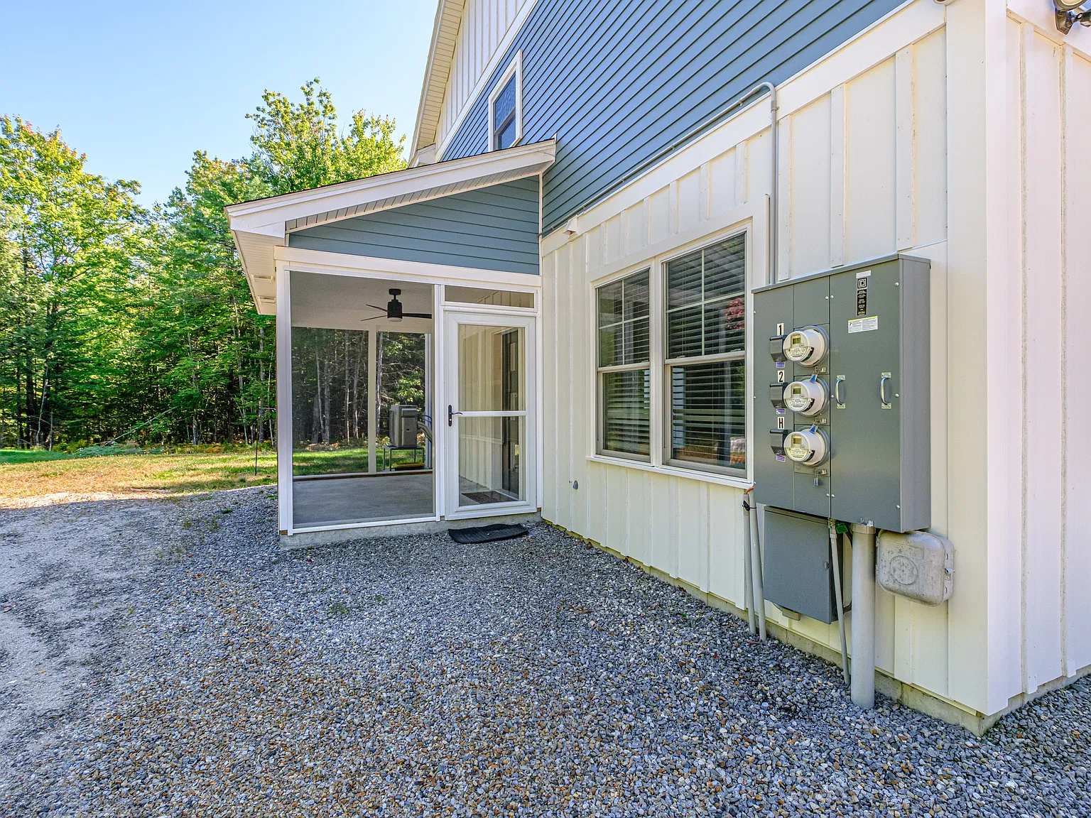Highland Duplex — Photo 4