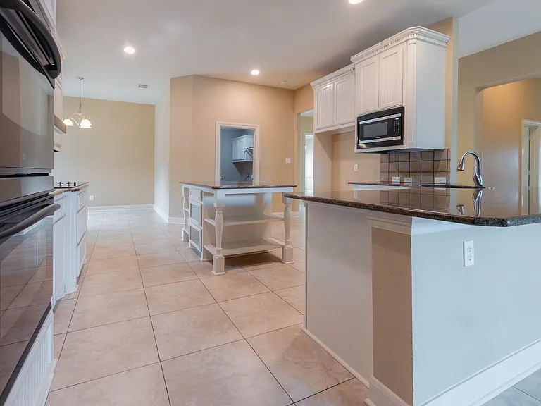 611 Table Rock Dr — Photo 9