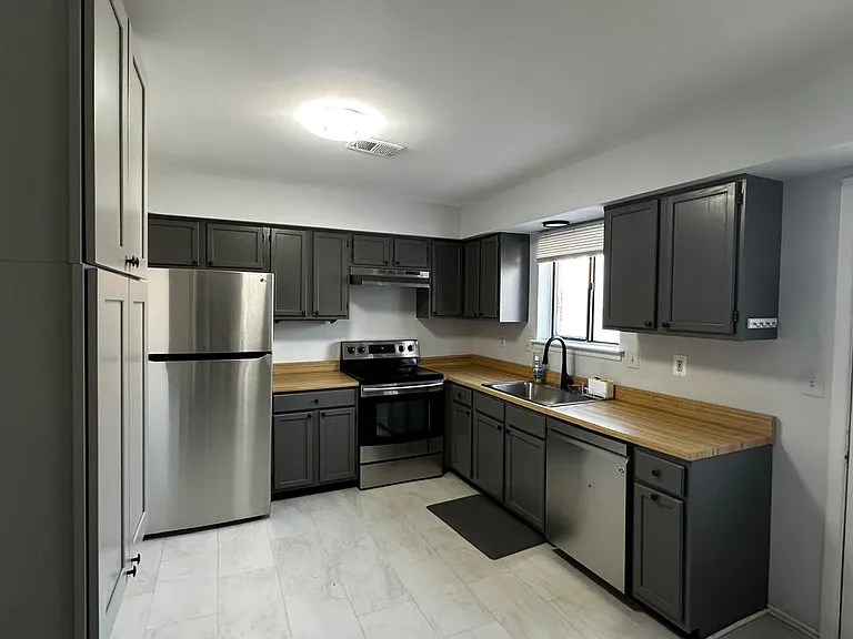 44 Rickmar Ln — Photo 2
