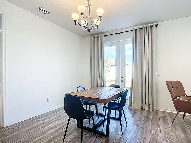 1317 Sterling Pointe Dr — Photo 12