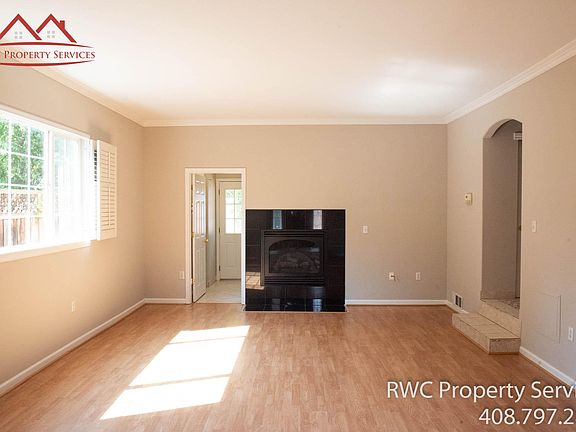 4th image of 859 Asbury St