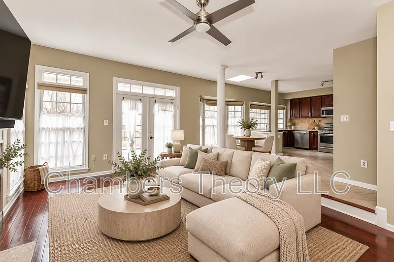 4 bed, 4.0 bath, 3328 sqft, $4,000 — Photo 2