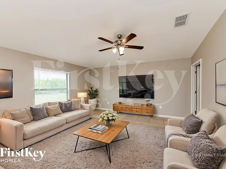 9637 Sage Creek Dr — Photo 3