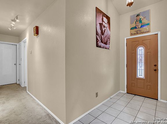 3rd image of 1334 Tulip Ln