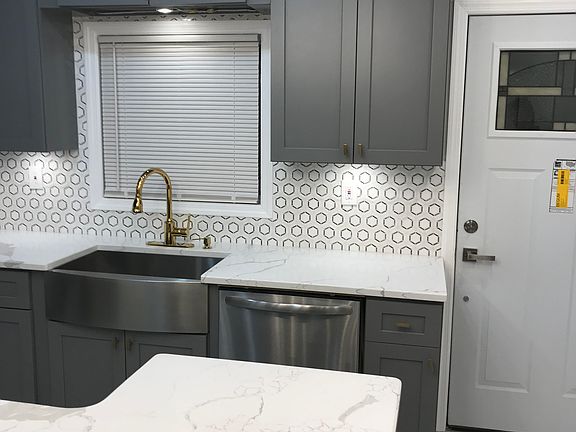 2nd image of 7 Sparrow Ln