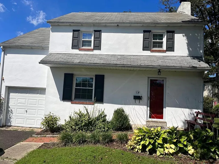 14 Oak Ave — Photo 8