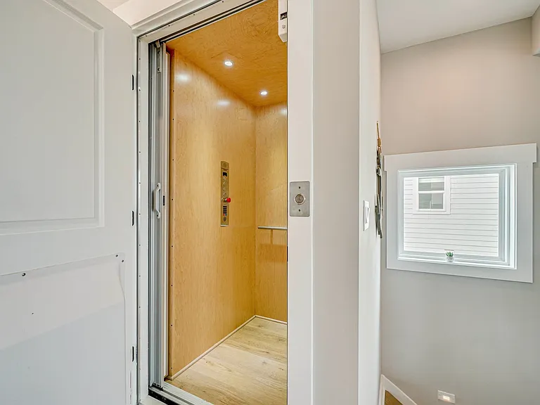 211 Annie Dr — Photo 15