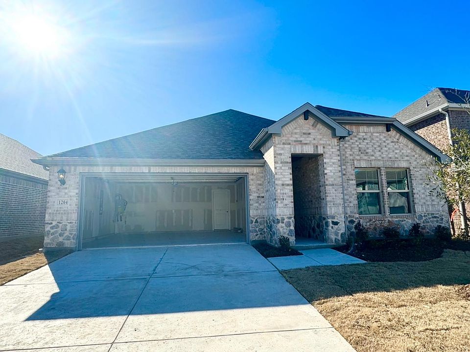 1st image of 1204 Corkwood Dr