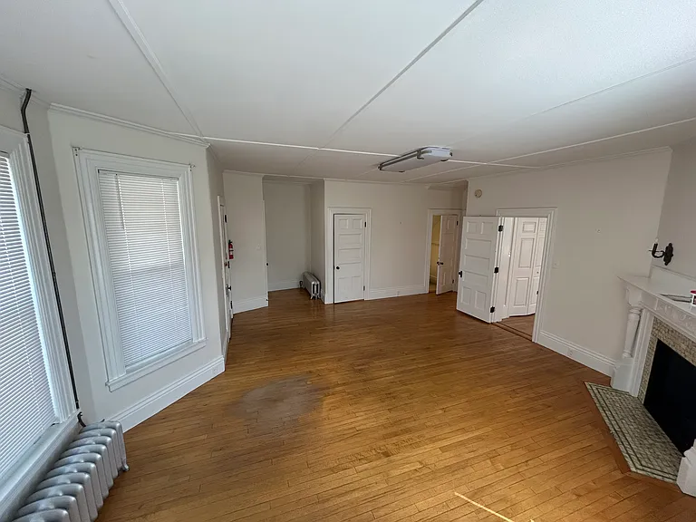 194 N Main St #1 — Photo 11