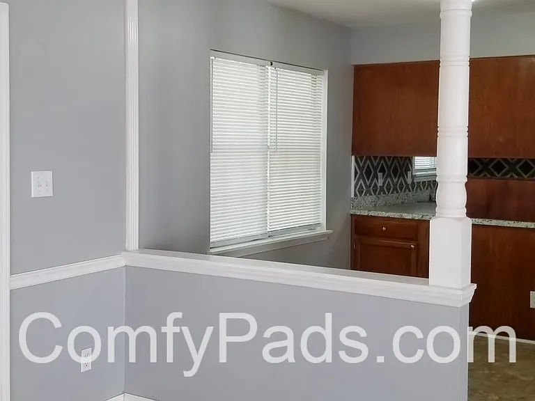 13602 Seastone Ln — Photo 5