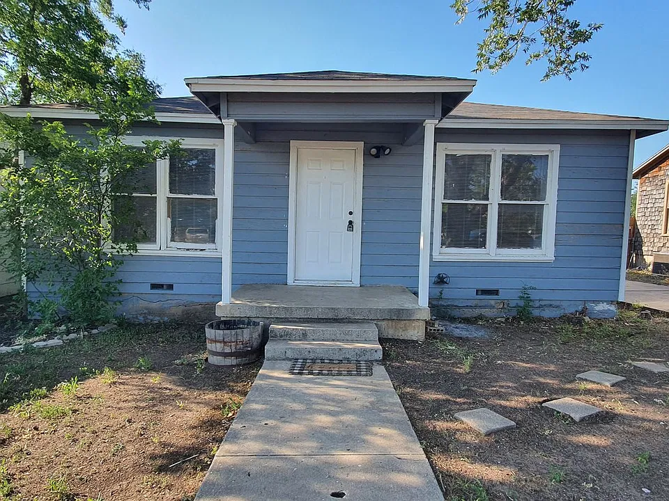 1909 Juanita Ave